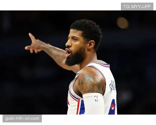 保罗·乔治球场像邻家暖男，私下出门像走红毯——钱包厚得让人无语